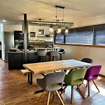 Maya Apartment *